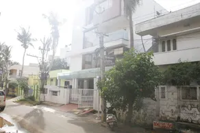 White Villa - Image 5