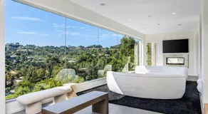 4BR Architectural Gem in Beverly Hills - Image 3