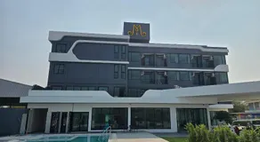 Manee Mantra Hotel, Kanchanaburi - Image 3