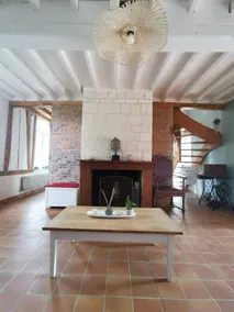 Merveilleuse maison adaptée aux familles avec jardin, barbecue et terrasse | Vue jardin - Image 4