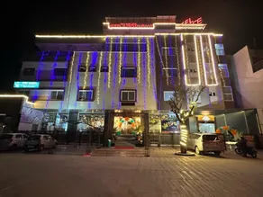 HOTEL RAJ PALACE - Image 3