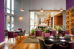 Radisson Blu Hotel Cardiff - Image 2