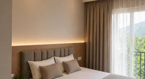 Airport Gate Hotel - Image 3