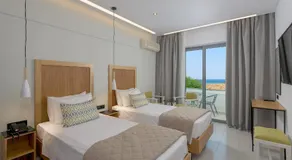 Nirvana Beach Hotel - Image 2