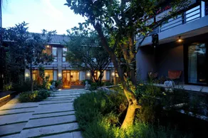 The Dali Commune - Image 2