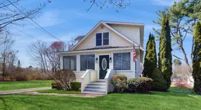 Quaint Bungalow - Image 4