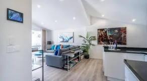 Beachhouse GALORE - Image 3
