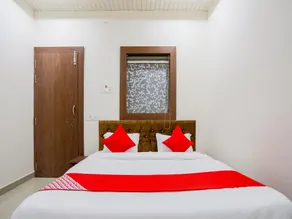70438 Hotel R V Palace - Image 3