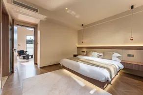 Floral Hotel·Yishan Riverside hotle (Maoshan Oriental Salt Lake City Branch) - Image 4