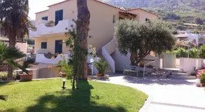 Villa Olivia Residence Ischia - nel Verde con Piscine e Vista Mare - Image 4