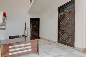 Hotel O Jankipuram Paradise Hotel - Image 4