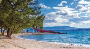 Beach Front Apartment In Crikvenica With Wifi - Image 5