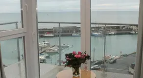 Seafront Hotel - Image 5