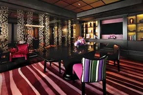 The Scarlet Singapore - Image 3