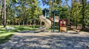 The Americana - Parker Creek Bend Cabins - Image 5