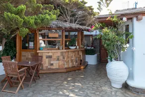 Iros Boutique Hotel - Image 2