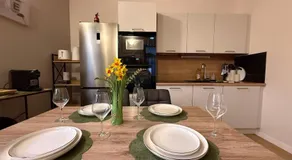 Appart rénové au pied du Château- Poutres & Charme - Image 3