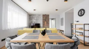 Radnoti Home - Image 2