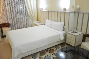 Remay Hotel - Image 2