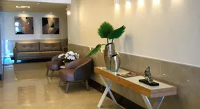 Magnífico APARTAMENTO de Charme - 3 quartos AR CONDICIONADOS SPLIT - Beira Mar, 2 banheiros, 2 Vagas Garagem, 4 Varandas, 2 Elevadores, Redes para Descanso, Wi-Fi, Air Fryer, Disney Plus, HBO Max, Cadeiras de Praia e Caixa Térmica - Image 5