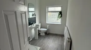 5 bedroom home in Filton - Image 4