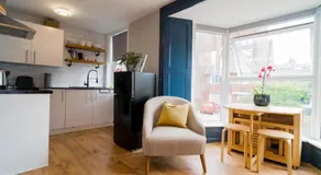 Stunning 3 bed Home, 5 mins from Margate Beach - Image 2
