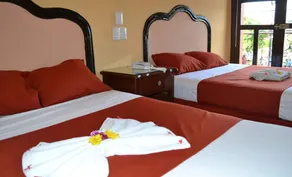 Hotel Plaza - Image 2
