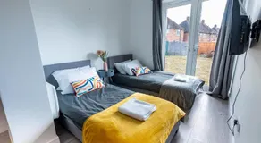 Flat 03 Studio flat near Aylesbury Station Free Parking - Image 4