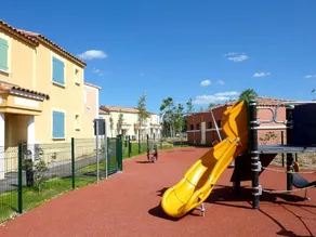 Beautiful maisonette with terrace in the beautiful Provence - Image 2