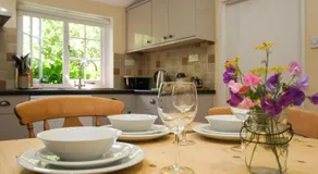 Beeches Cottage - Beautiful Garden - Parking - Image 5