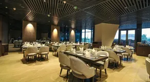 Essentia Premier Hotel Pune - Image 3