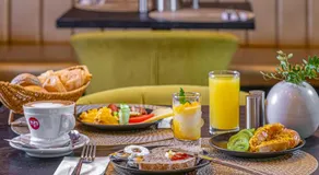 Andrassy Thai Hotel - Image 5