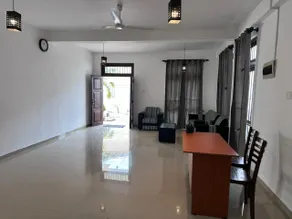 Serrena Airport Guest House - Colombo - Image 3