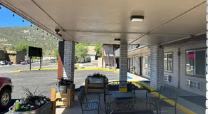 HWY 50 Inn - Image 4