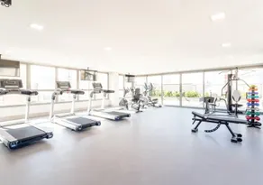 Cozzy Suites - Image 3