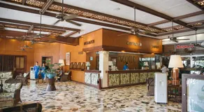 Oasis Hotel - Image 3
