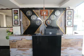 The Corporate Lodges Hotel by Khan Familia Travels - Image 4