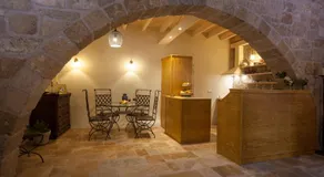 Porolithos Boutique Hotel - Image 3