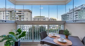 2 Quartos com Varanda a 300m RioCentro Wi-Fi 120mbps e Cozinha Completa - Condomínio com Piscina, Estacionamento, Portaria 24h e Parquinho Infantil - Apartamento indicado para Grupos, Hóspedes a Trabalho e Crianças - Image 5