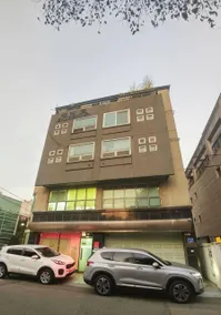 The Blossom Yeonnam Guesthouse - Image 4