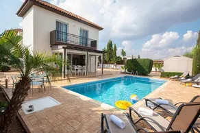 Villa 4 Ayia Thekla - Image 1