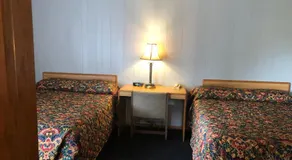 Parkway Motel - Image 5