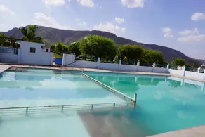 Hotel Raj Resort and Pool - Image 4