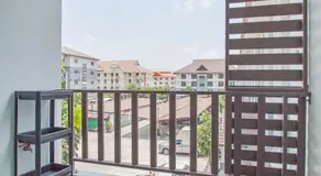 Cozzi by Grand Airport Resort - Image 2