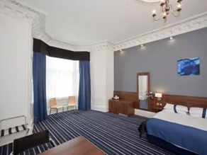 Piries Hotel - Image 3
