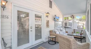 Ocean Lakes, Beach, Waterpark, Pool, Arcade, Cafés - Image 3