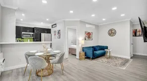 Bay Harbor Boutique Vacation Rental - Image 4