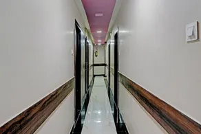 OYO Hotel Blue Sapphire Residency Near Chhatrapati Shivaji International Airport - Image 2