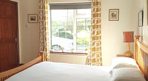 Bottega Guesthouse and Gallery - Image 2