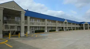 Baymont by Wyndham McAlester Hwy 69 - Image 3